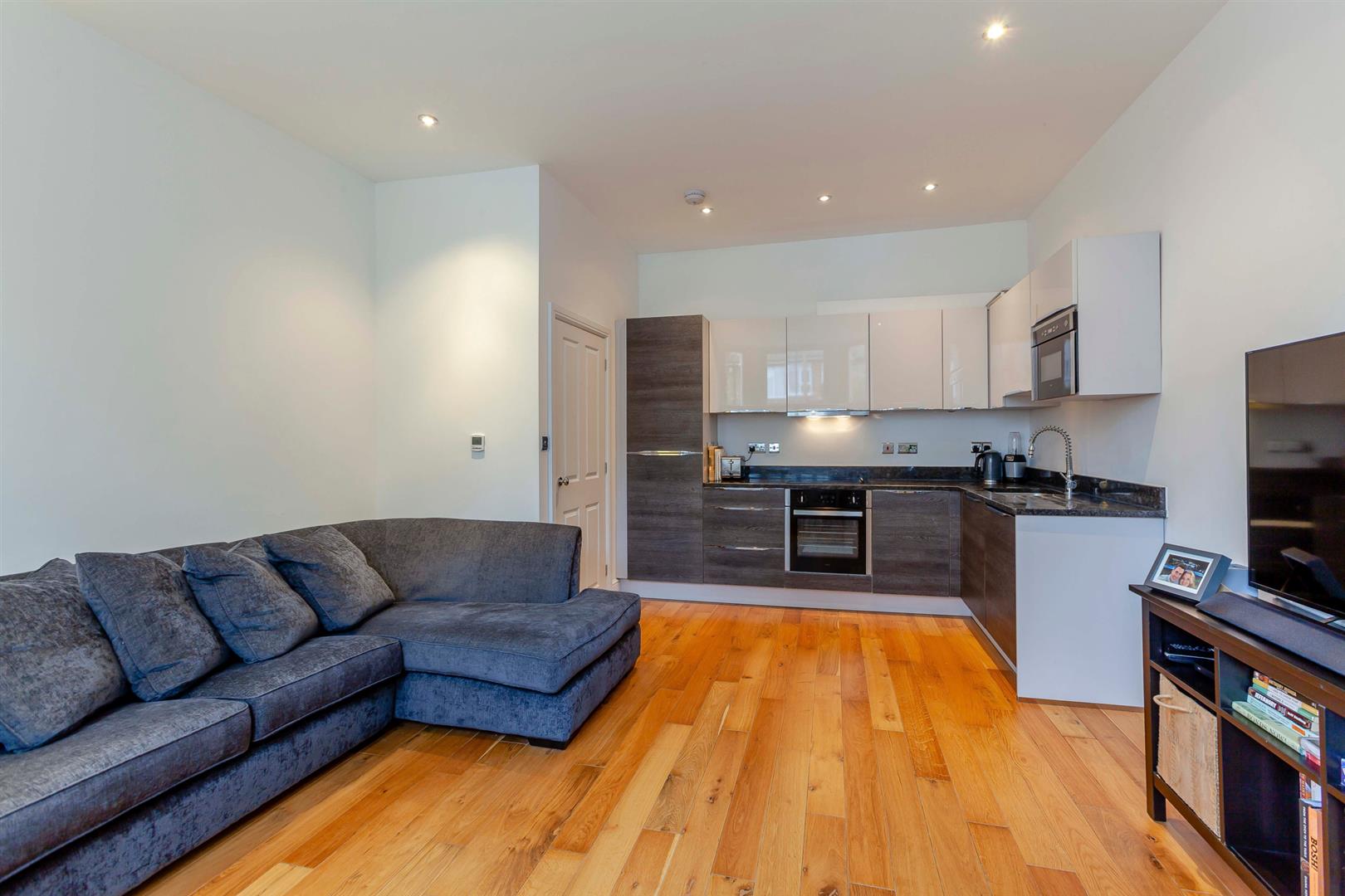 Queens Road, Brentwood Keith Ashton